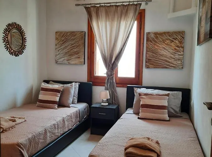 Axotikon In Naxos Town * Naxos City