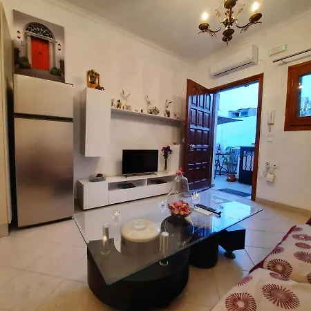 Axotikon In Naxos Town Apartment