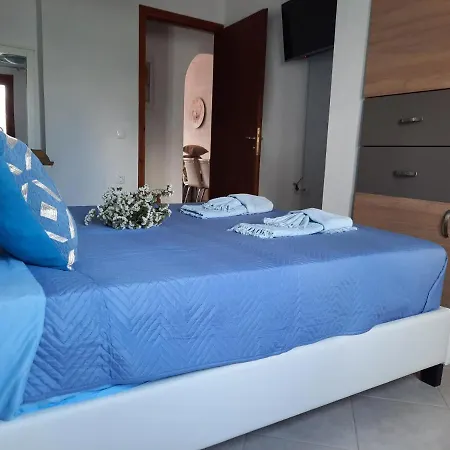 Axotikon In Naxos Town Apartment