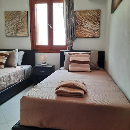 Axotikon In Naxos Town * Naxos City